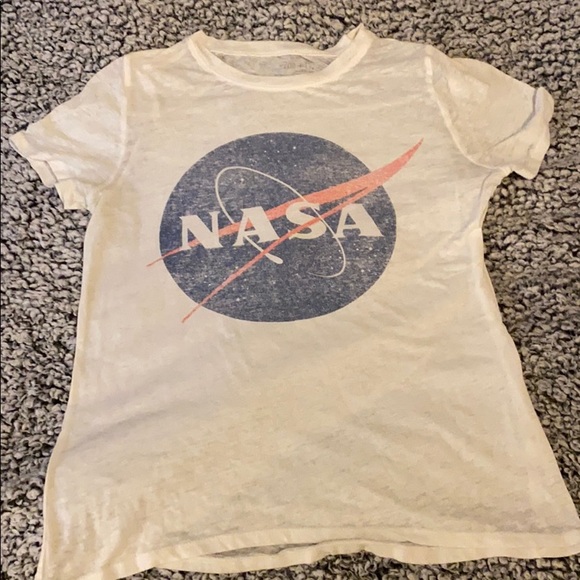 t-shirt - Picture 1 of 3